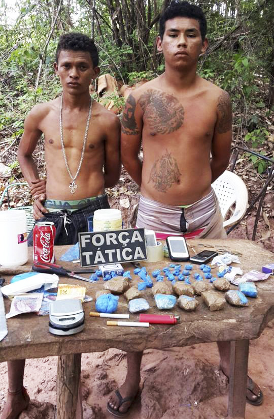 Força Tática estoura boca de fumo no Morro do Borel, em Altos